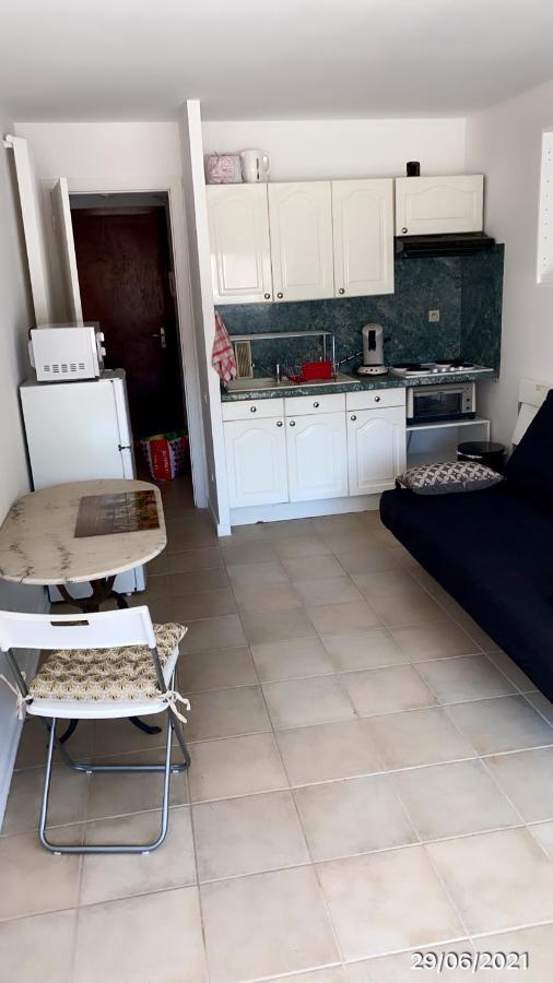 Joli Studio Neuf Av Terrasse A 50 M De La Mer Et Gare 罗克布吕讷-卡普马丹 外观 照片